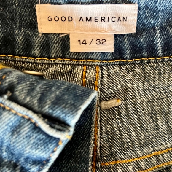 NWOT- Good American The Cut Off Fold Over Waist Jean Shorts- Size 32/14 - Picture 8 of 9